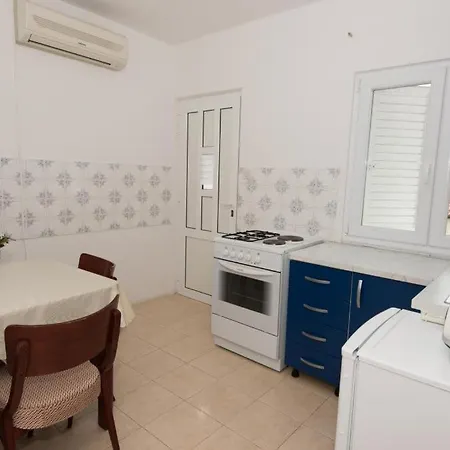 In Stupin Celine With Sea View, Terrace, Air Conditioning Wifi 5149-2 Apartment Podglavica