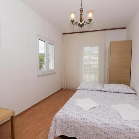 In Stupin Celine With Sea View, Terrace, Air Conditioning Wifi 5149-2 * Podglavica