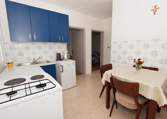 In Stupin Celine With Sea View, Terrace, Air Conditioning Wifi 5149-2 Podglavica