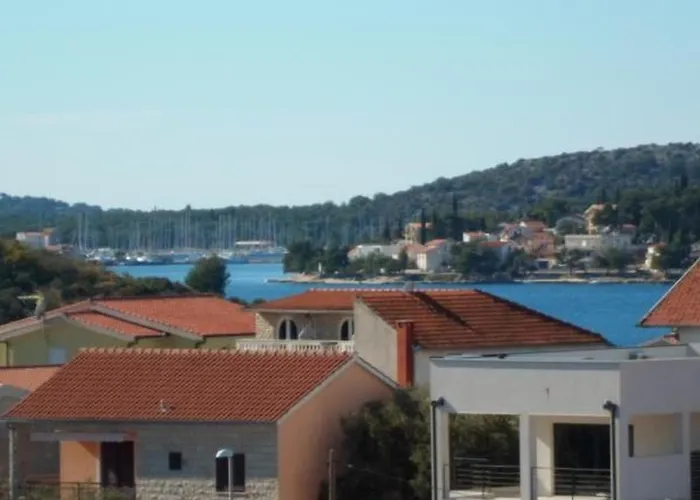 In Stupin Celine With Sea View, Terrace, Air Conditioning Wifi 5149-2 Podglavica